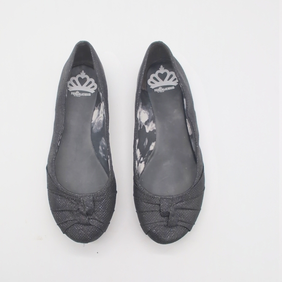 Fergalicious Elegant Black sz 8 Women's Ballet Flats - Picture 4 of 9